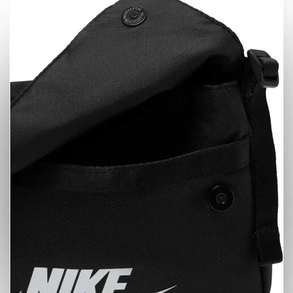 Nike Futura 365 Crossbody Bag Purse Black NWOT - Picture 5 of 5